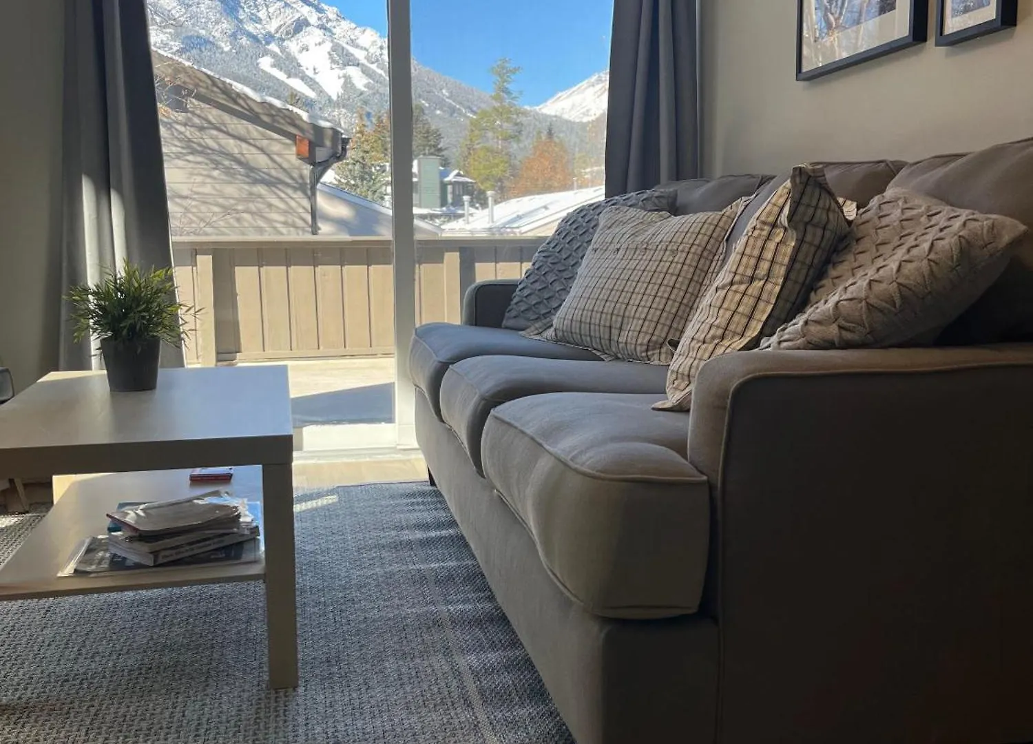 Mountain View Bed & Breakfast Banff 0*,